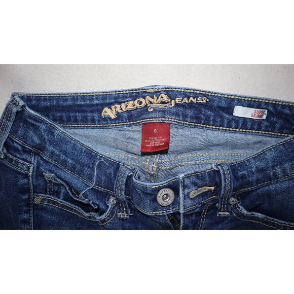 Arizona Ean Co Size 0 jeans - Picture 3 of 3